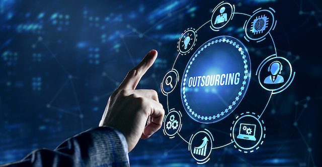 3-benefits-of-it-outsourcing-for-small-businesses